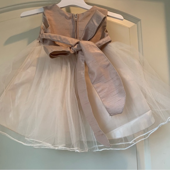 Super adorable baby girl dress 💕 - Picture 4 of 6